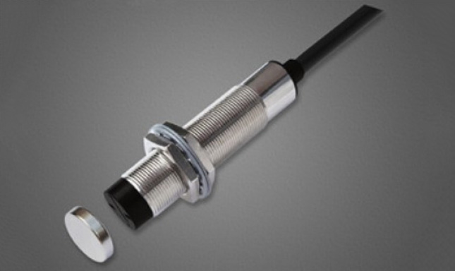 Nieuw type voorwaartse en achterwaartse rotatiesnelheidssensor